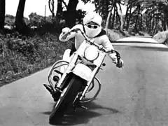 面接担当のつぶやき2015/02/24 15:00の投稿「月光仮面」